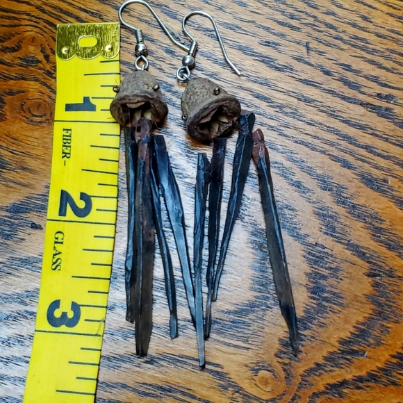 Earings - Picture 5 of 7